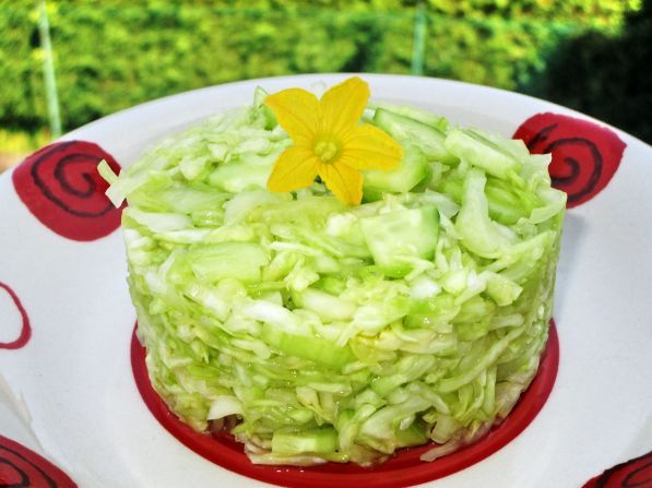 Фото: Зеленый летний салат