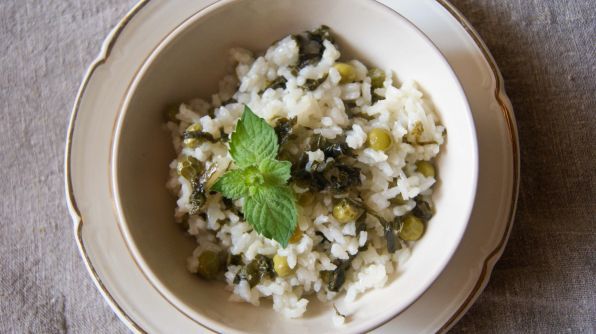 Фото: Рис с мятой и зеленым горошком