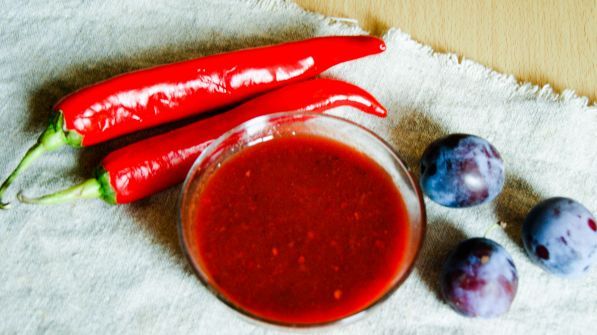 Фото: Сливово-томатный соус в мультиварке