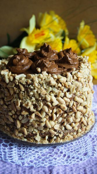 Фото: Шоколадный торт с арахисом