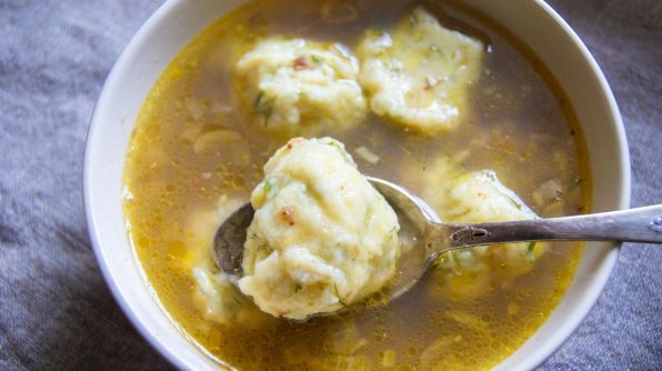 Фото: Гречневый суп с картофельными клецками